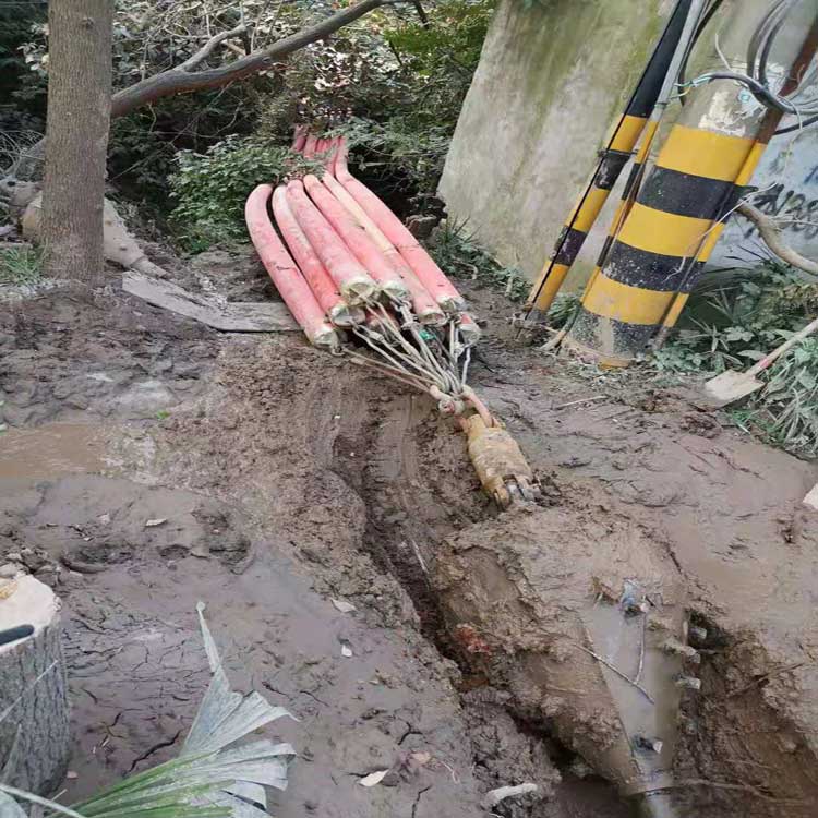 东川拖拉管